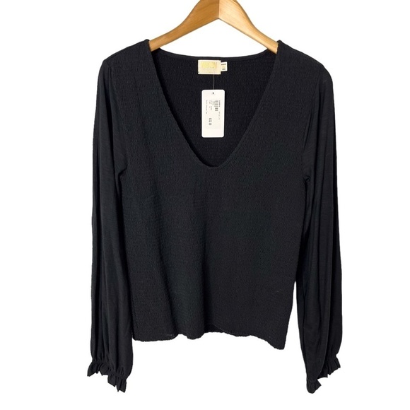 Evereve Nation Bunny Smocked Tee Shirt Black Size XL Long Sleeve Scoop Neckline - Picture 3 of 10